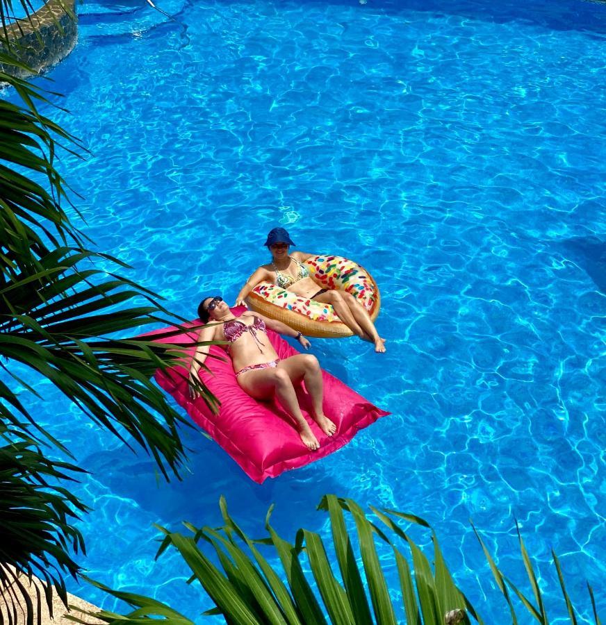 Hotel Mar Rey Tamarindo Exterior photo