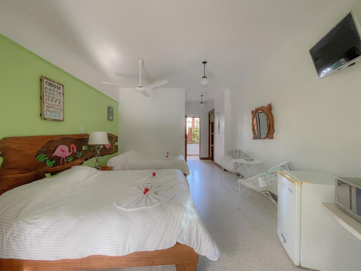 Hotel Mar Rey Tamarindo Exterior photo