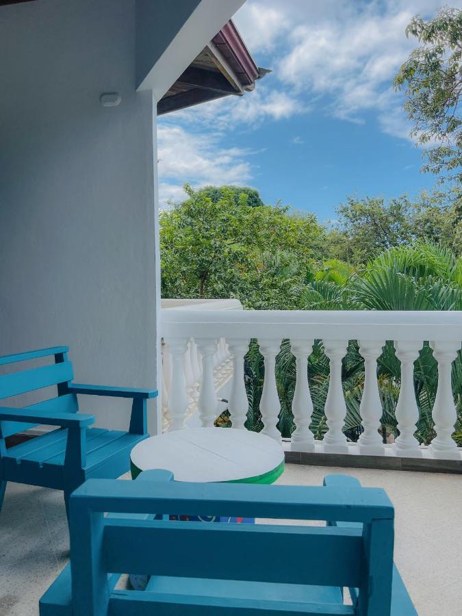 Hotel Mar Rey Tamarindo Exterior photo